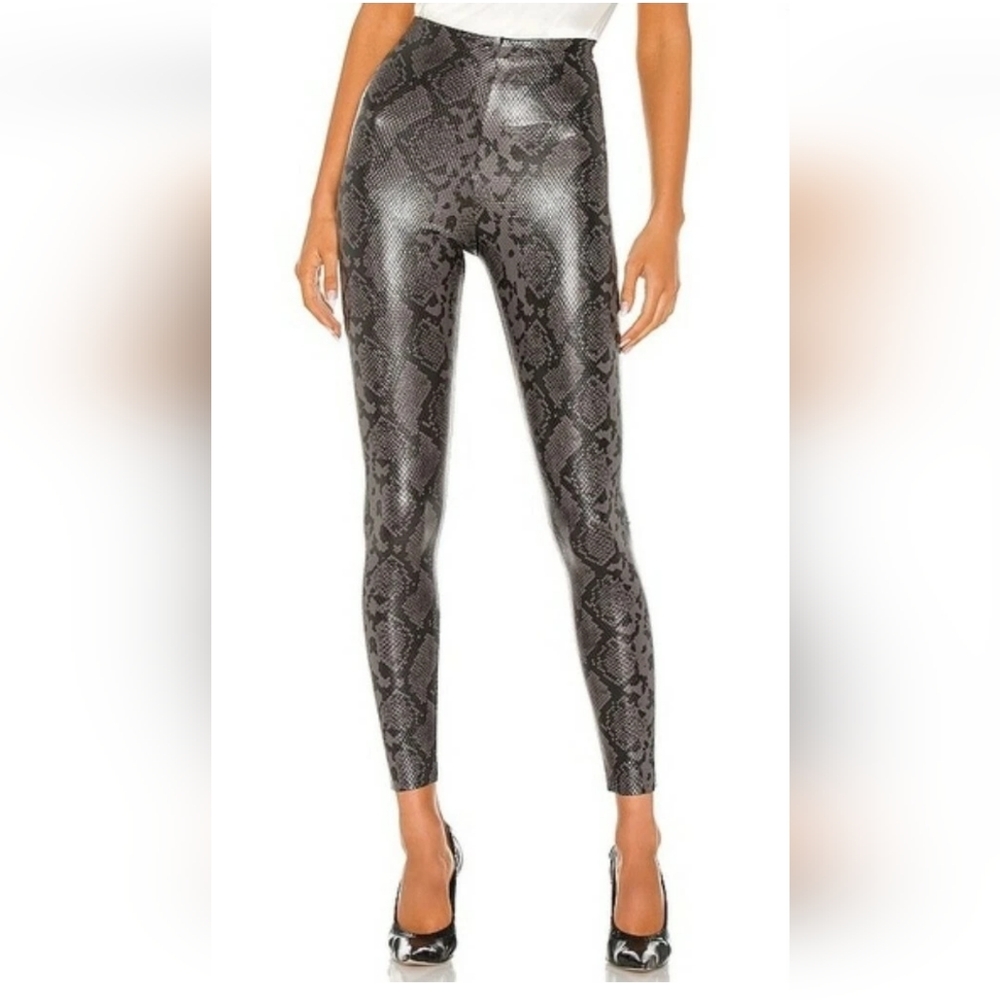 7 FOR ALL MANKIND Faux Leather Snakeskin Pull On Leggings Size M